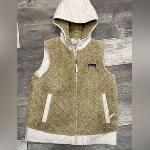 Patagonia Women’s Hooded Vest